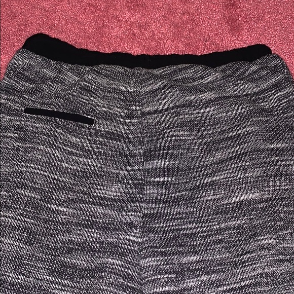 Garage joggers - Picture 3 of 3